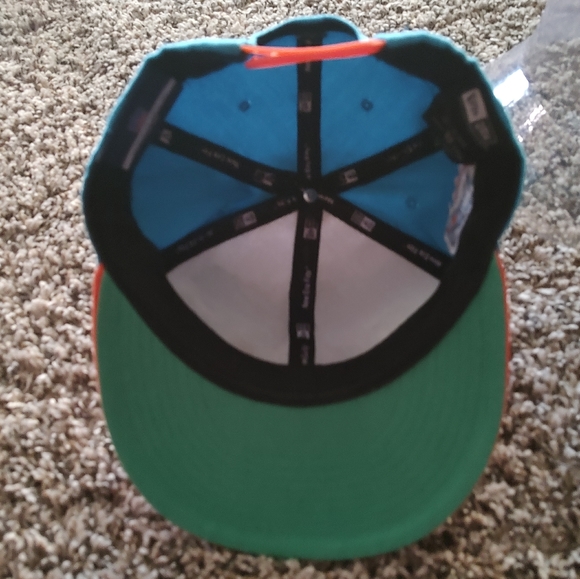 Miami Dolphins Hat - Picture 7 of 7